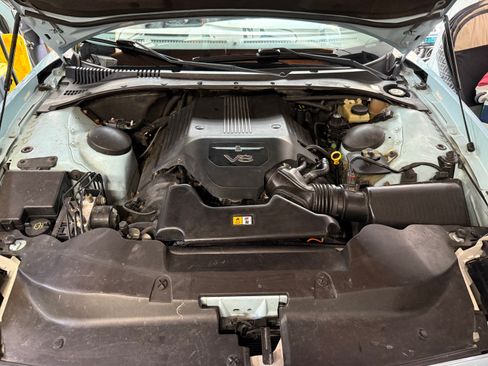 Used 2003 Ford Thunderbird image 9