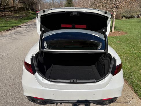 Used 2018 Alfa Romeo Giulia Ti Sport w/ Quick Order Package 22S Sport image 9