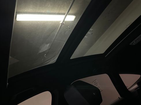 Used 2018 BMW 330i Gran Turismo xDrive image 23