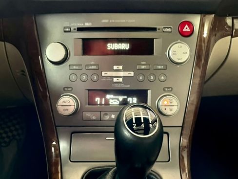 Used 2009 Subaru Outback 2.5XT Limited image 28