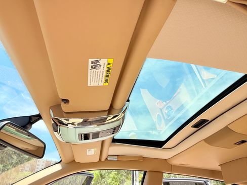 Used 2009 Rolls-Royce Phantom Sedan RWD image 24
