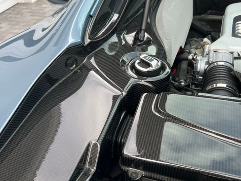 Used 2010 Audi R8 V8 image 16