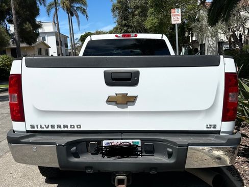 Used 2007 Chevrolet Silverado 2500 LTZ w/ Safety Package AWD/4WD image 2