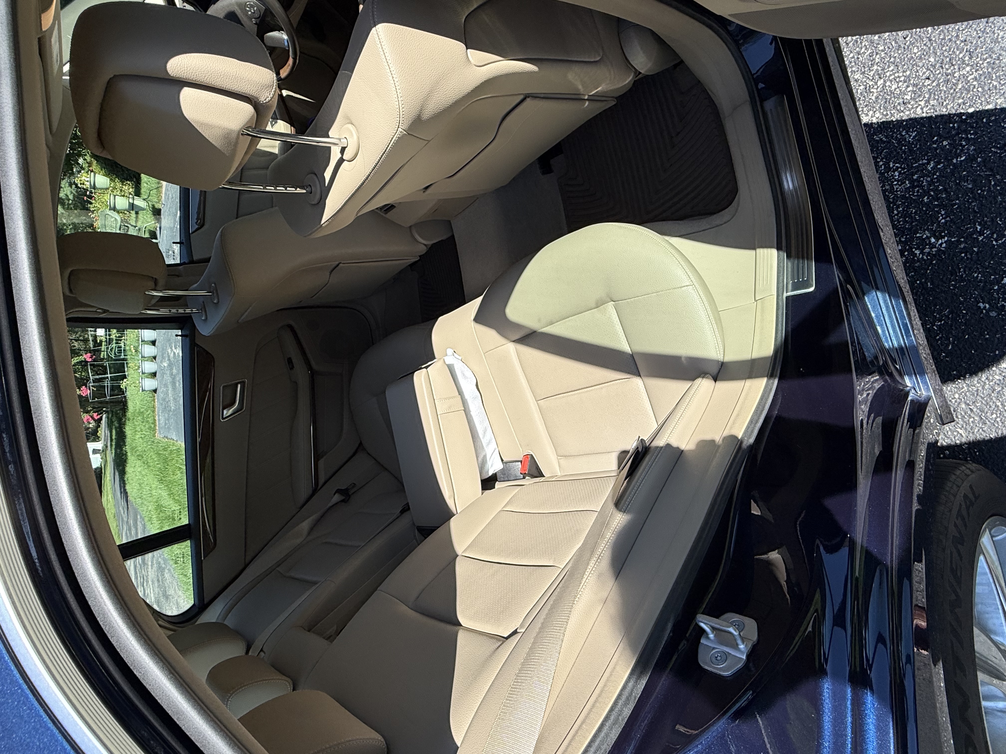 Used 2012 Mercedes-Benz E 350 4MATIC Sedan image 8