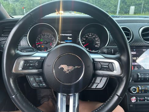 Used 2022 Ford Mustang GT RWD image 24