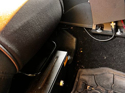 Used 2015 Jeep Wrangler Unlimited Sport image 15