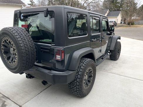 Used 2017 Jeep Wrangler Unlimited Sport AWD/4WD image 10