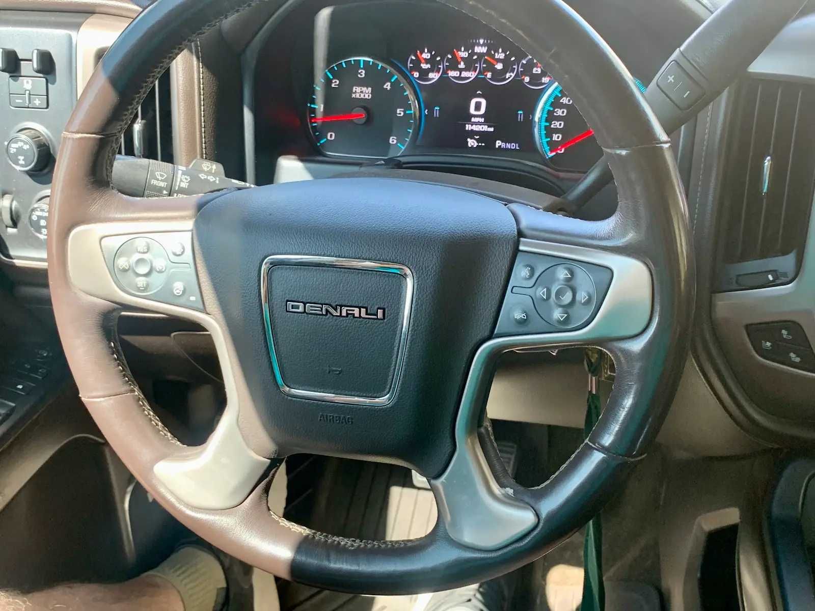 Used 2017 GMC Sierra 1500 Denali w/ Denali Ultimate Package AWD/4WD image 14