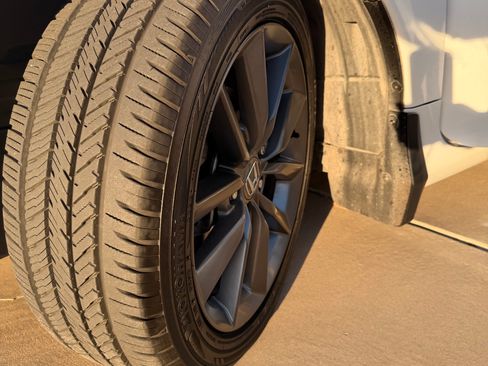 Used 2019 Honda Civic EX image 4