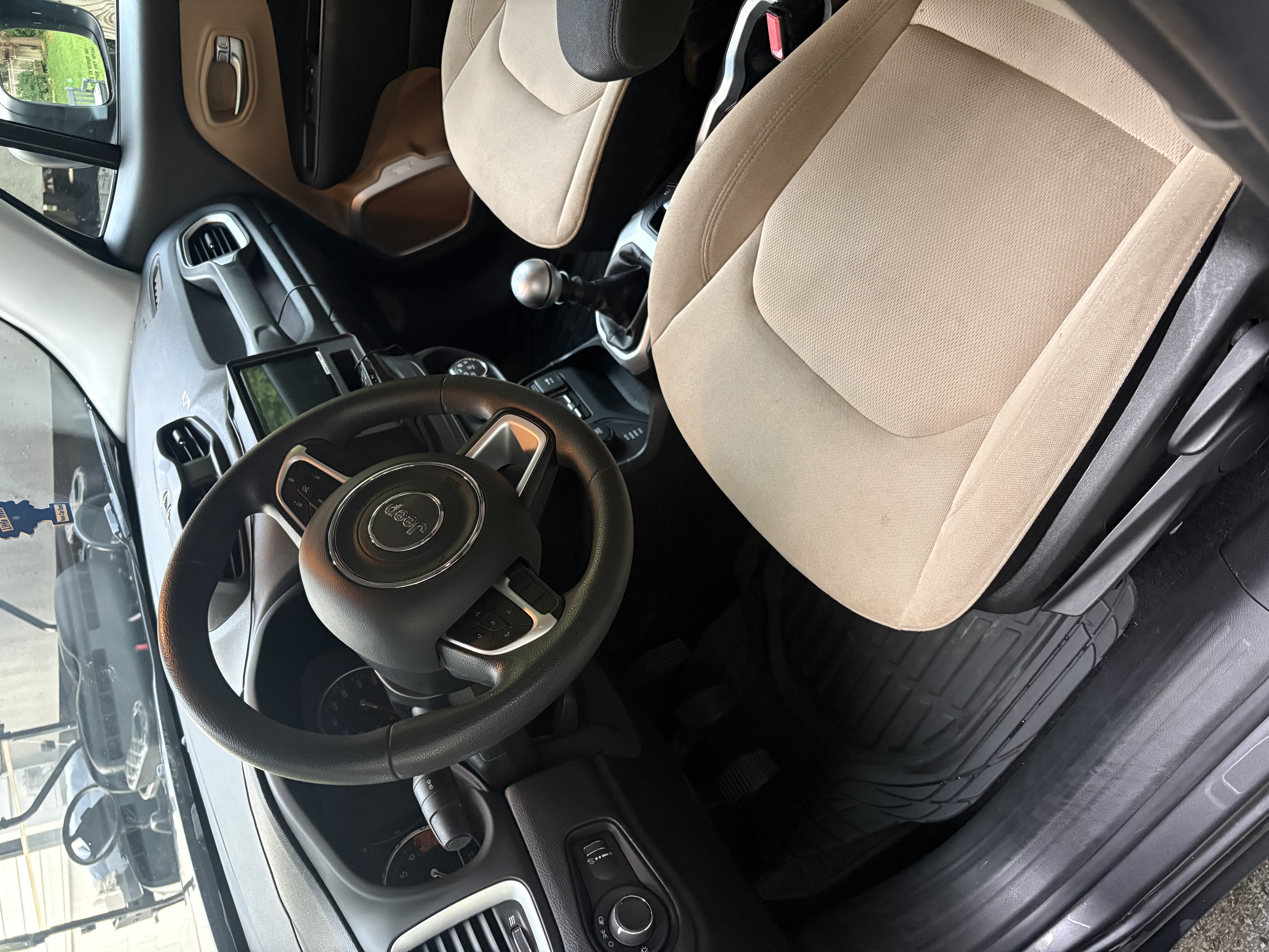 Used 2017 Jeep Renegade Sport w/ Power & Air Group AWD/4WD image 5