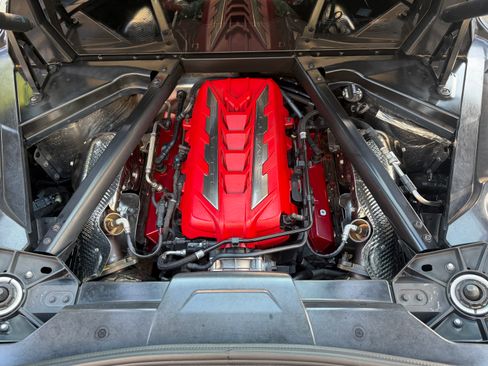Used 2022 Chevrolet Corvette Stingray Preferred Cpe w/ Z51 Performance Package RWD image 25