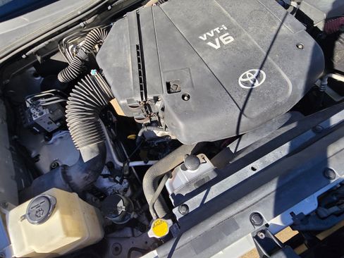 Used 2006 Toyota Tacoma PreRunner w/ SR5 Pkg #2 image 28