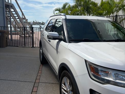 Used 2016 Ford Explorer Limited FWD image 11