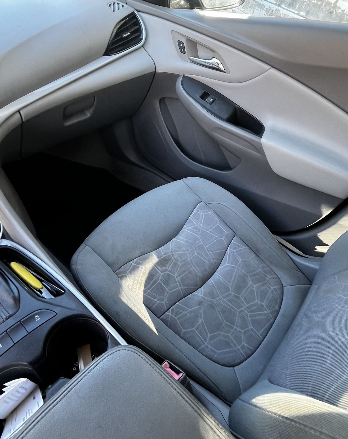 Used 2017 Chevrolet Volt LT w/ Comfort Package FWD image 11