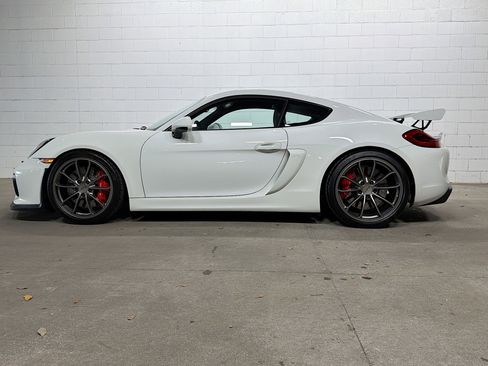 Used 2016 Porsche Cayman GT4 RWD image 2
