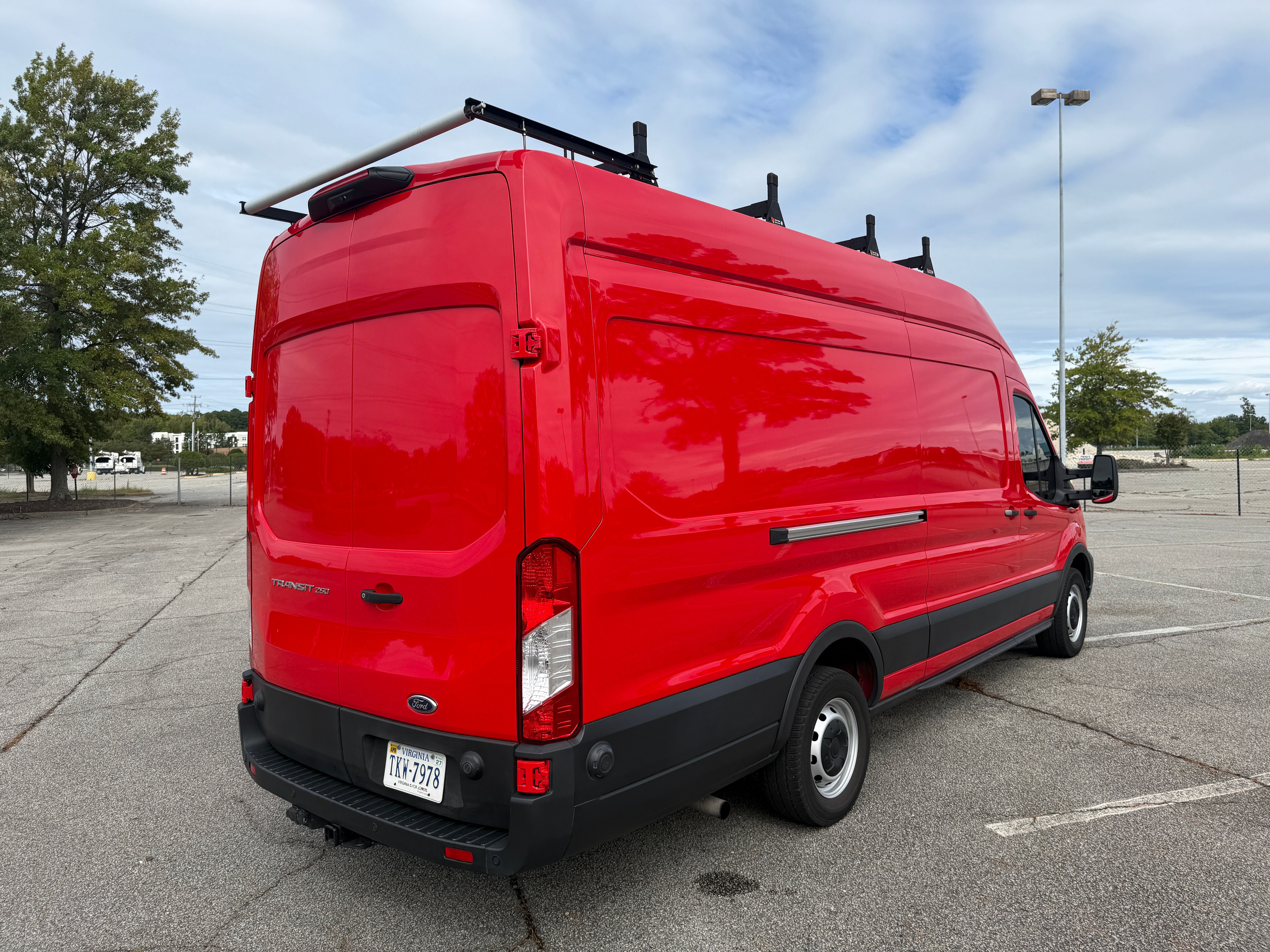 Used 2024 Ford Transit 250 148 High Roof Extended w/ Load Area Protection Package RWD image 9