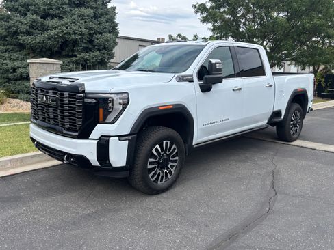 Used 2026 GMC Sierra 2500 Denali Ultimate w/ Max Trailering Package AWD/4WD image 1