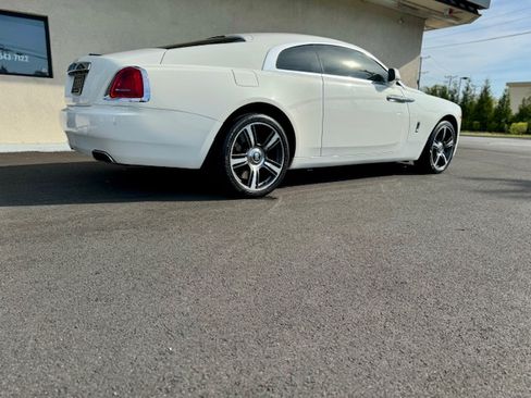 Used 2015 Rolls-Royce Wraith RWD image 4