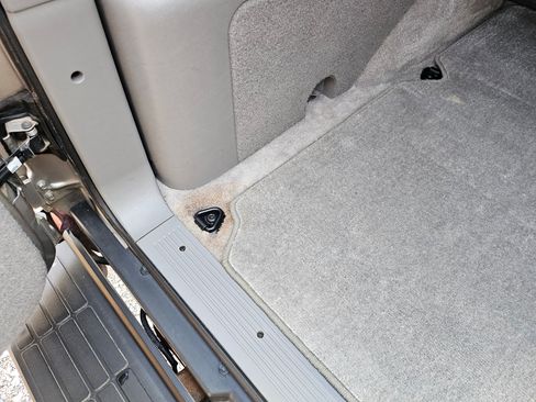 Used 1999 Chevrolet Tahoe Z71 w/ Comfort & Security Pkg image 39