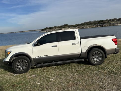 Used 2019 Nissan Titan Platinum Reserve w/ Platinum Utility Package image 1