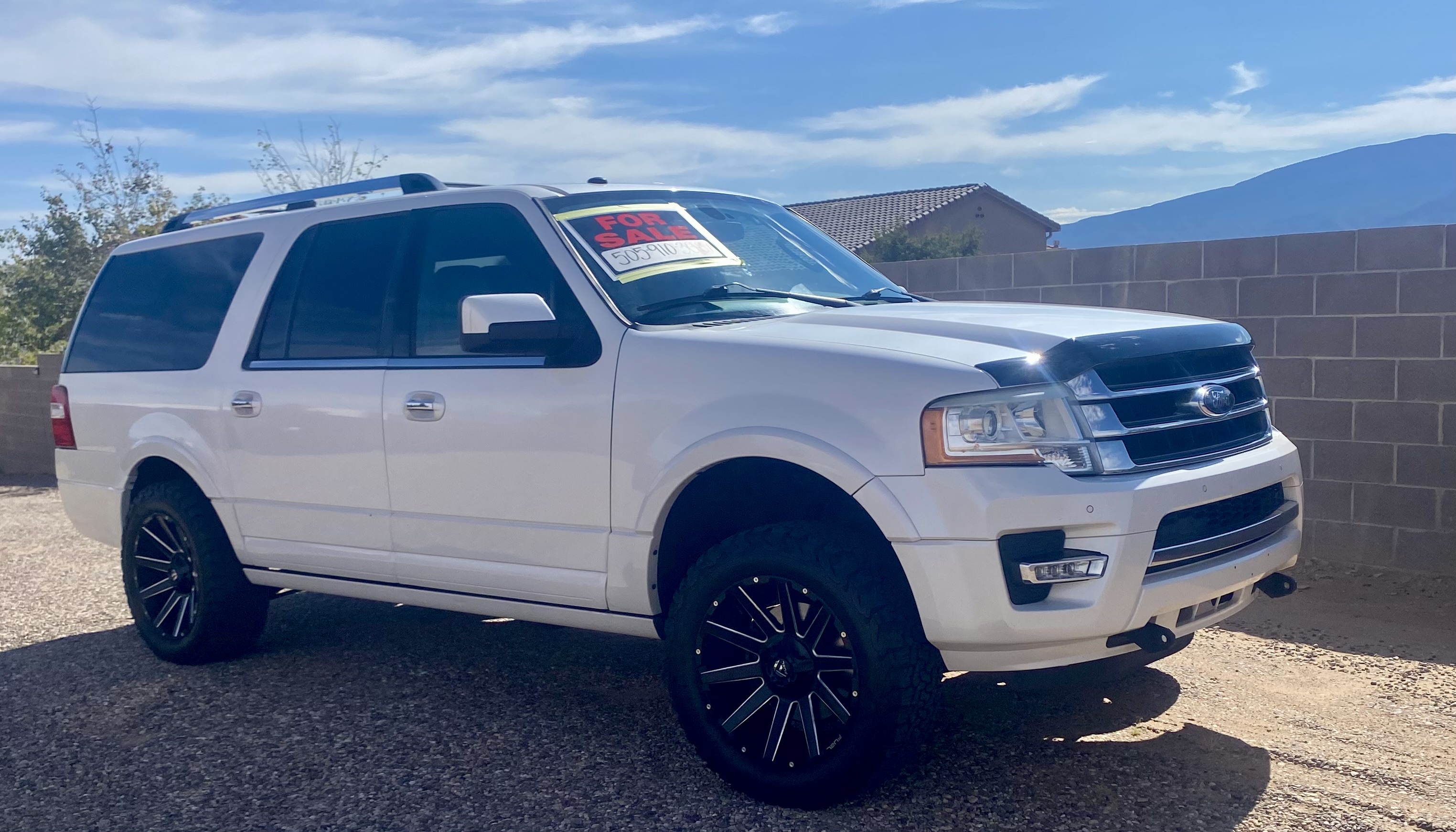 Used 2017 Ford Expedition Max Limited AWD/4WD image 14