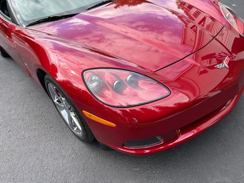 Used 2010 Chevrolet Corvette Convertible w/ Preferred Equipment Group RWD image 5