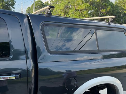Used 2017 RAM 2500 Laramie AWD/4WD image 11