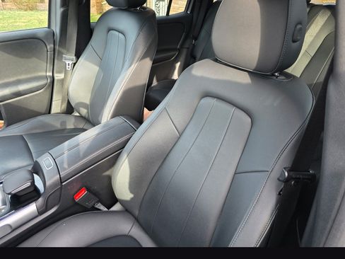 Used 2022 Mercedes-Benz EQB 300 EQB 300 4MATIC Sport Utility 4 image 5