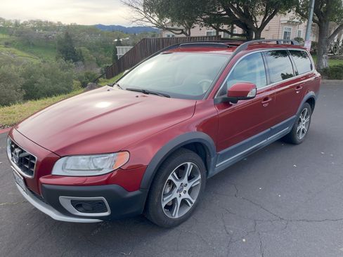 Used 2013 Volvo XC70 T6 Premier Plus image 17