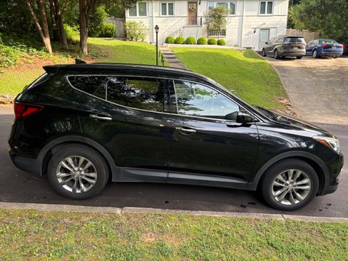 Used 2018 Hyundai Santa Fe Sport 2.0T FWD image 8