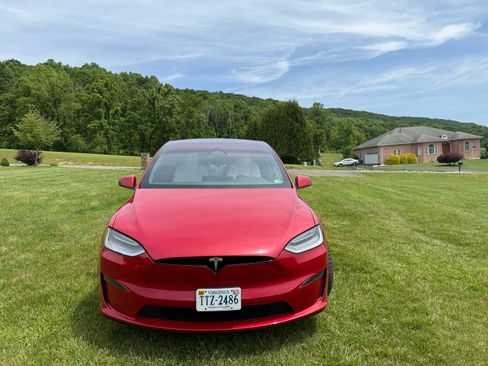 Used 2023 Tesla Model X AWD/4WD image 1