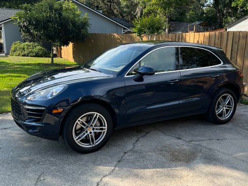 Used 2015 Porsche Macan S image 2