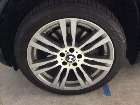 Used 2013 BMW X5 xDrive50i image 13