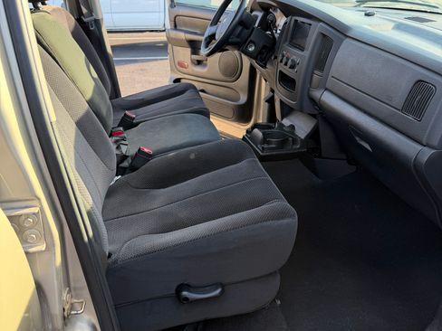 Used 2005 Dodge Ram 1500 Truck SLT image 13