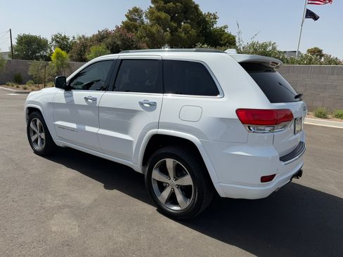 Used 2015 Jeep Grand Cherokee Overland w/ Trailer Tow Group IV RWD image 4