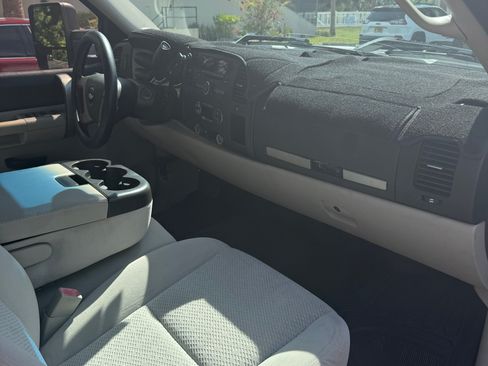 Used 2007 Chevrolet Silverado 1500 LT w/ 1LT Convenience Package RWD image 6