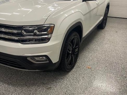 Used 2018 Volkswagen Atlas SEL Premium image 6