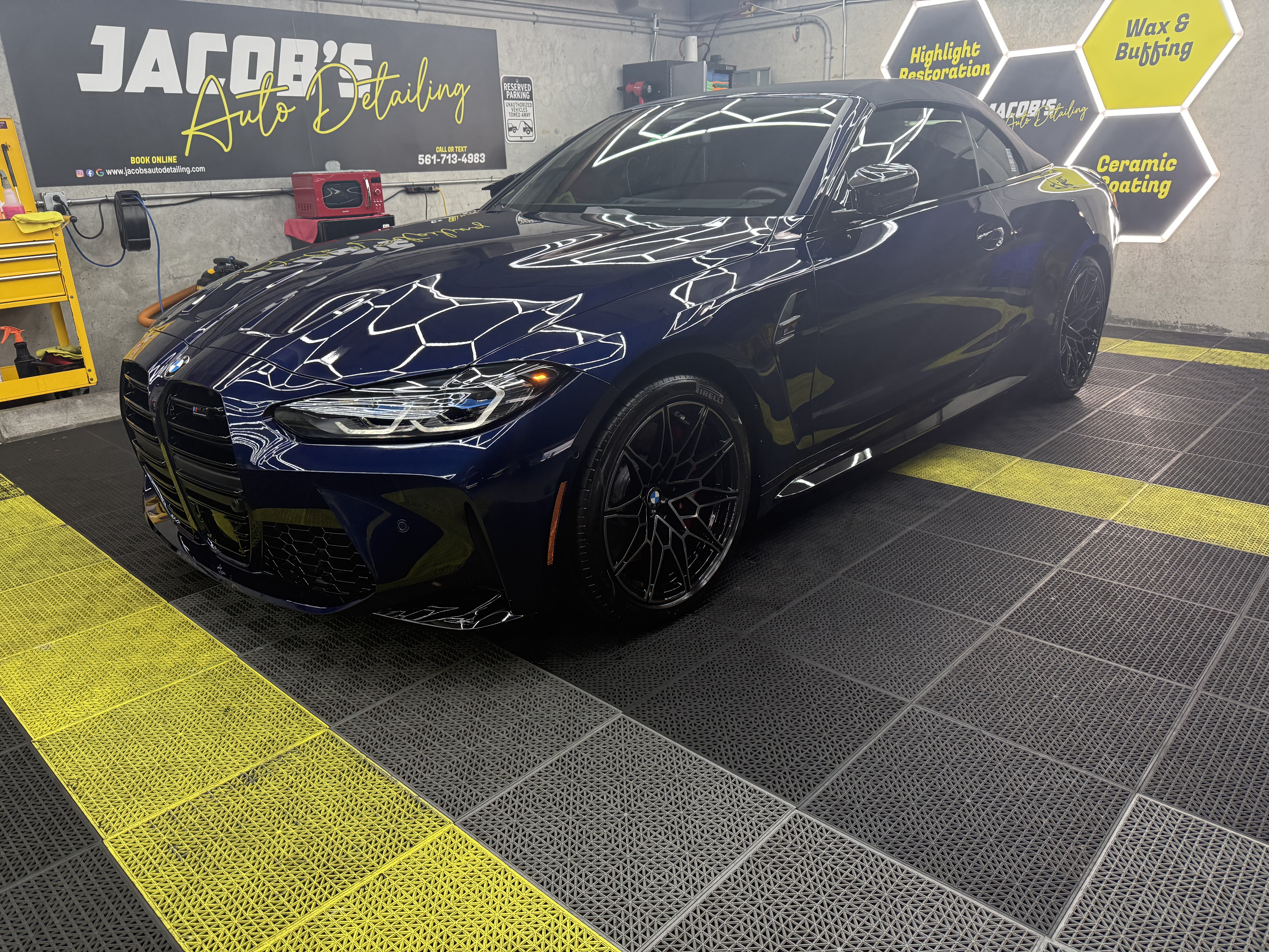 Used 2024 BMW M4 xDrive Competition AWD/4WD image 1