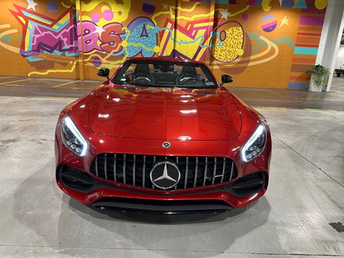 Used 2018 Mercedes-Benz AMG GT C image 2