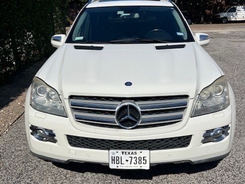 Used 2009 Mercedes-Benz GL 450 4MATIC image 1