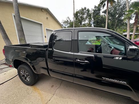 Used 2023 Toyota Tacoma SR5 image 6