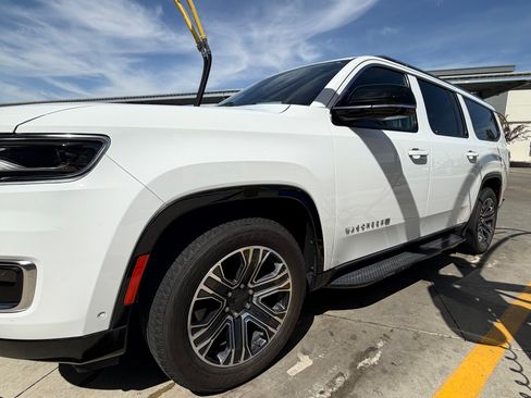 Used 2024 Jeep Wagoneer L Series II w/ Flexible Seating Group image 6