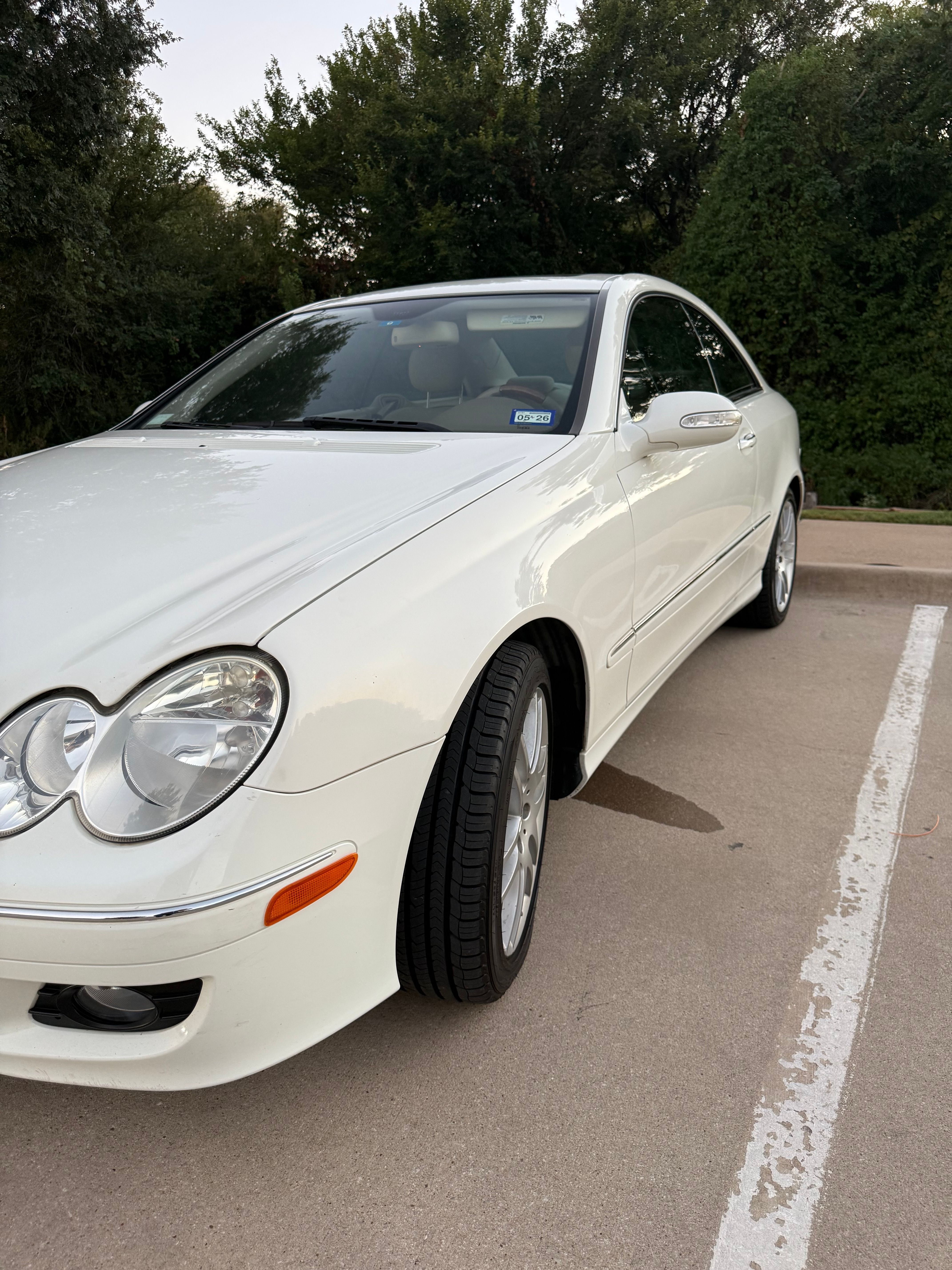 Used 2009 Mercedes-Benz CLK 350 Coupe image 6