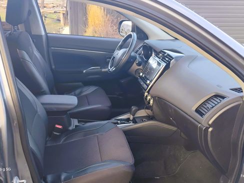 Used 2021 Mitsubishi Outlander Sport SE image 9