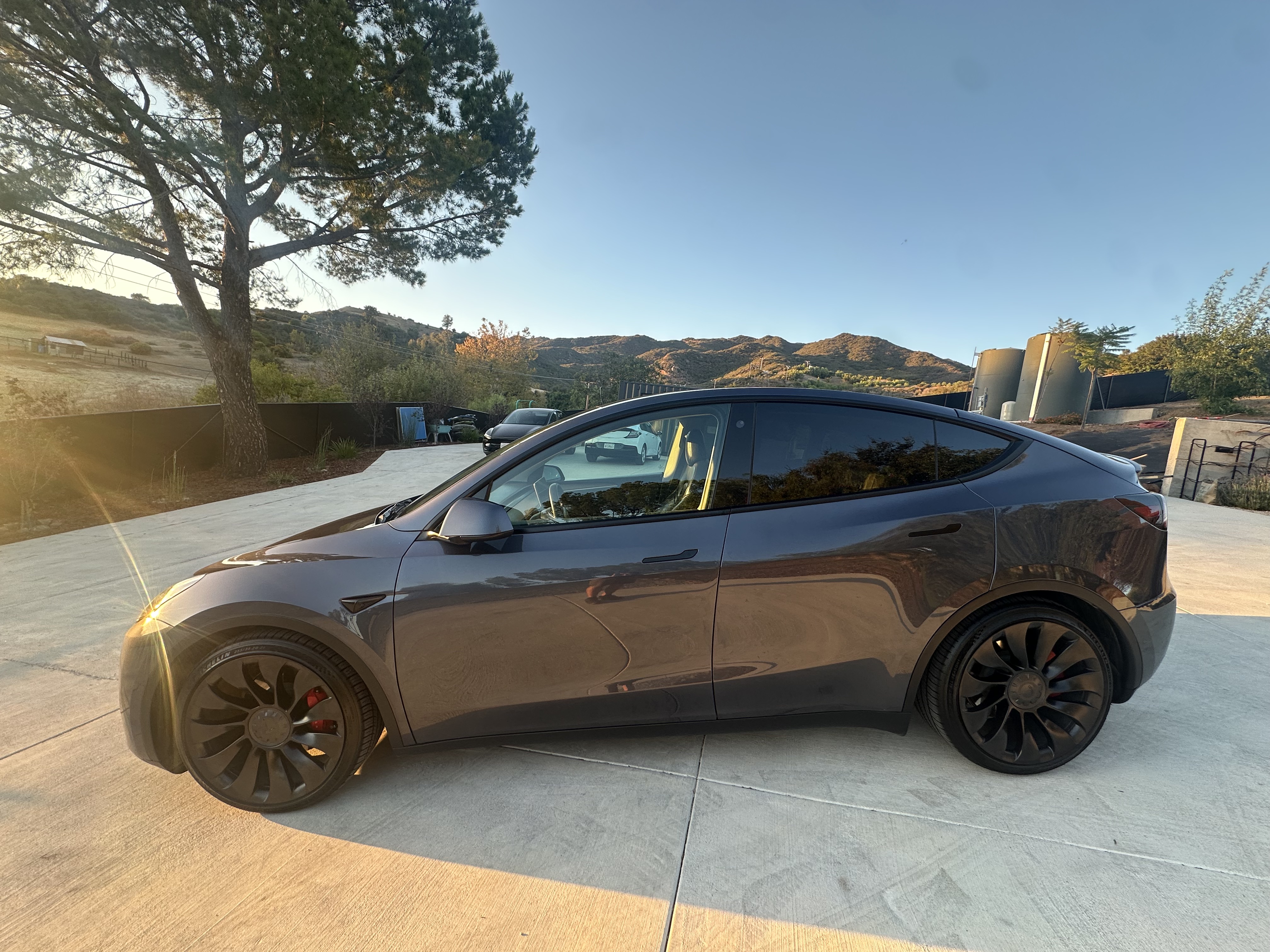 Used 2022 Tesla Model Y Performance AWD/4WD image 6
