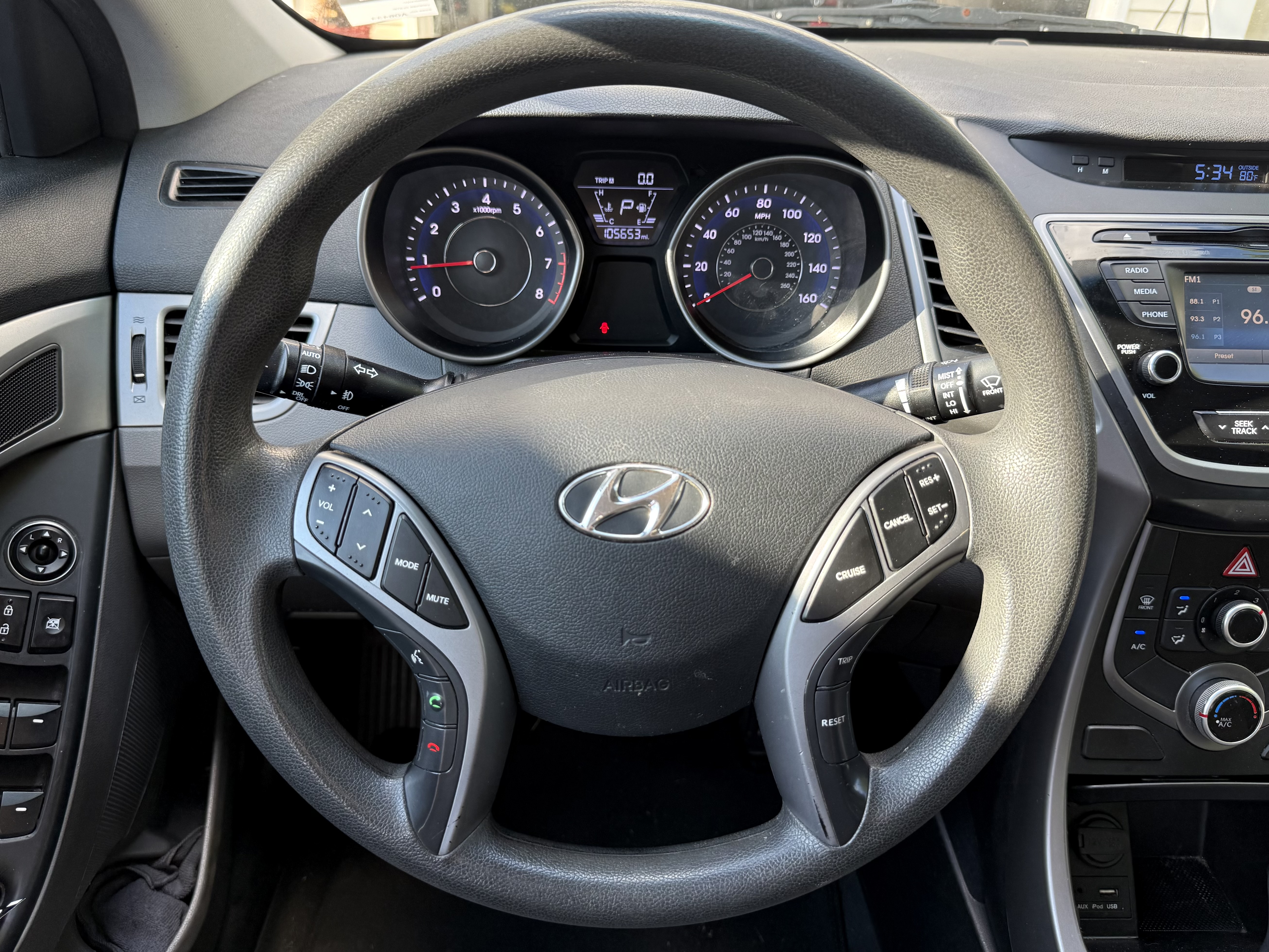 Used 2016 Hyundai Elantra SE w/ Option Group 02 FWD image 14