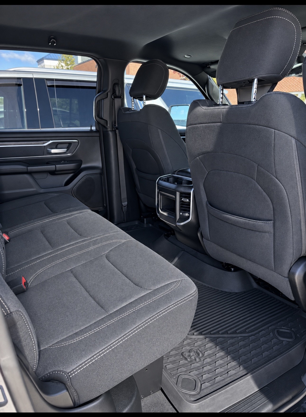 Used 2020 RAM 1500 Big Horn AWD/4WD image 5