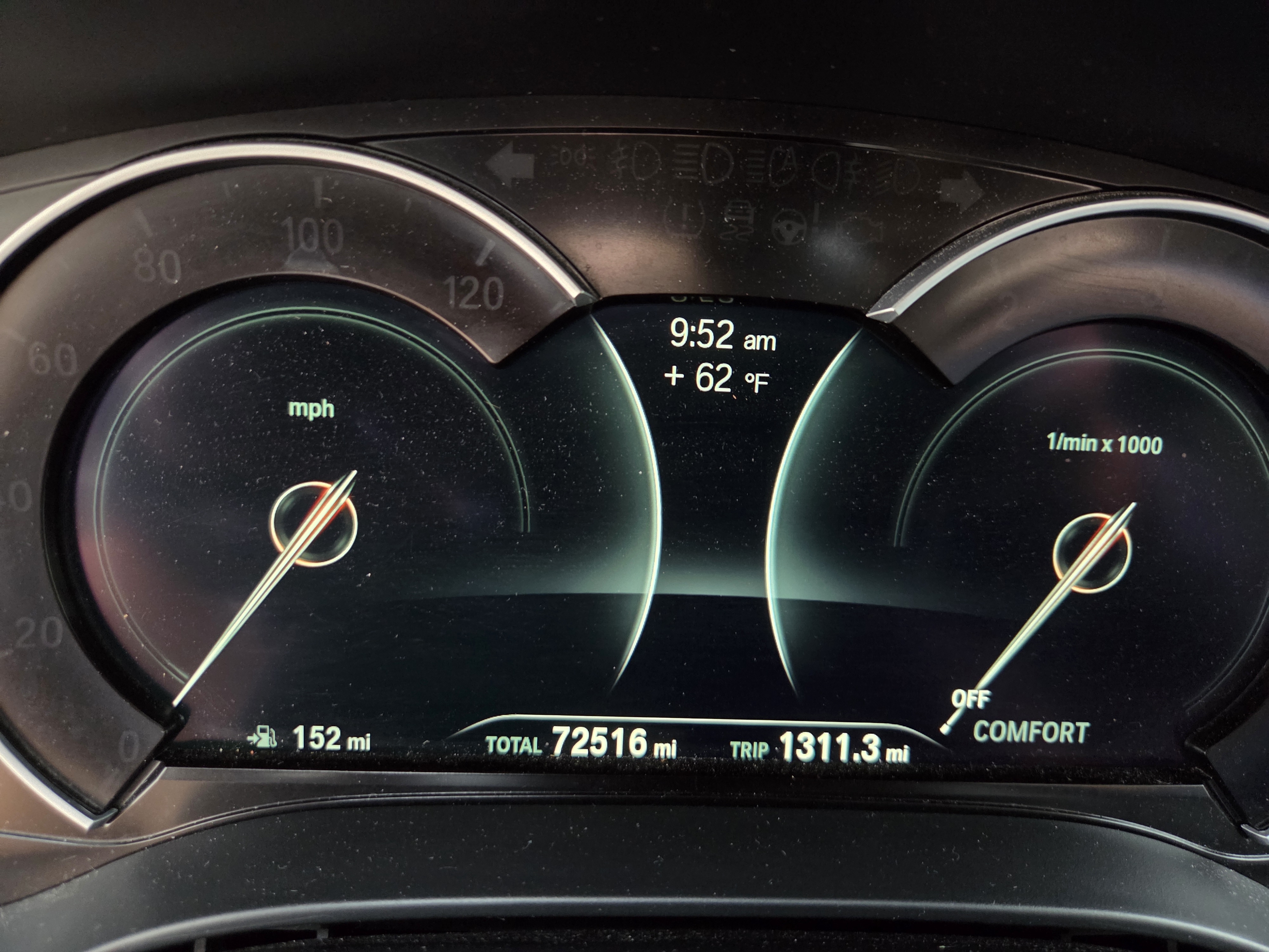 Used 2019 BMW 530i xDrive w/ Convenience Package AWD/4WD image 3