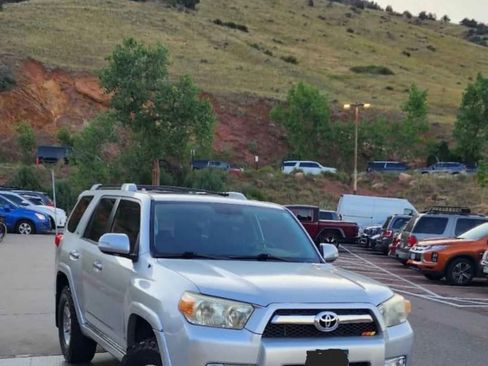 Used 2013 Toyota 4Runner SR5 w/ Convenience Pkg RWD image 4