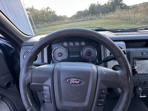 Used 2010 Ford F150 XLT image 10